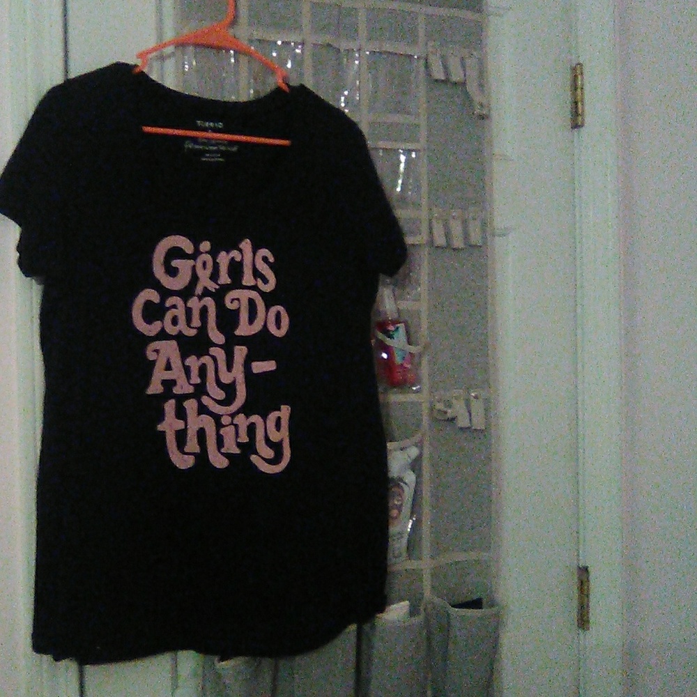 Tee shirt